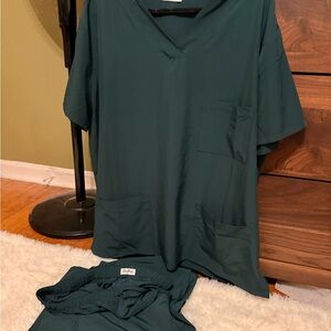 2 Pair Unisex Scrubs 2X Forest Green/Black